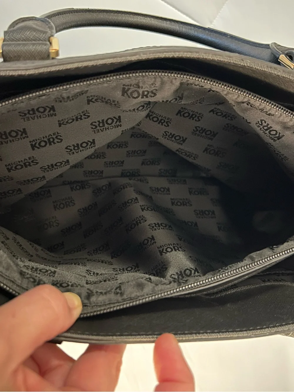 MICHAEL KORS Black Colgate Large East/West Laptop nylon and leather Tote EUC